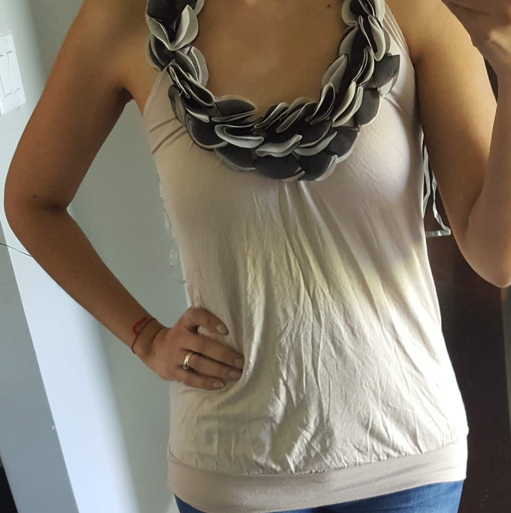 👚TOP WITH RUFFLES. - Picture 6 of 8